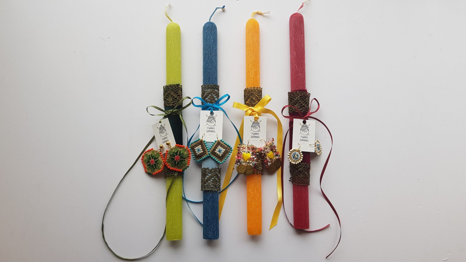 Easter candle with hand-embroidered "Margarita" earrings