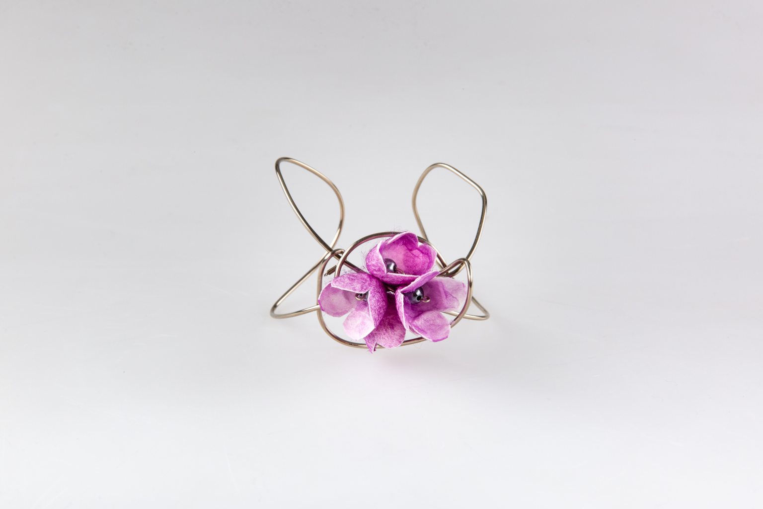 Cuff bracelet with lilac silk poppies
