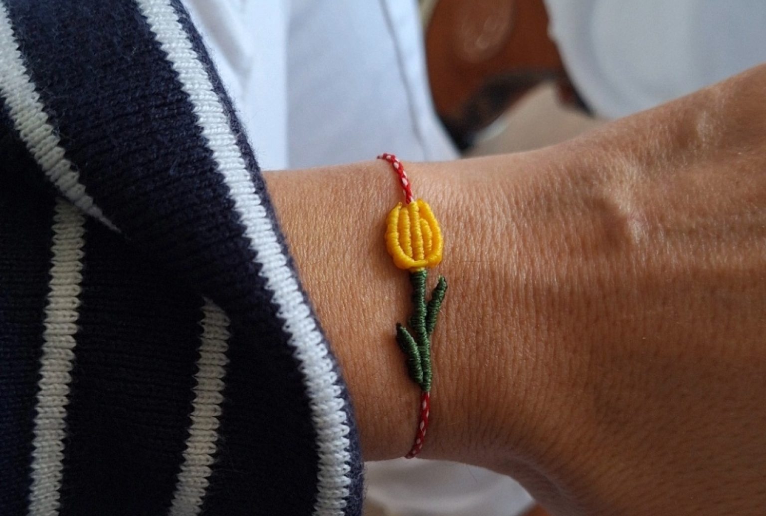 Macramé tulip martis bracelet