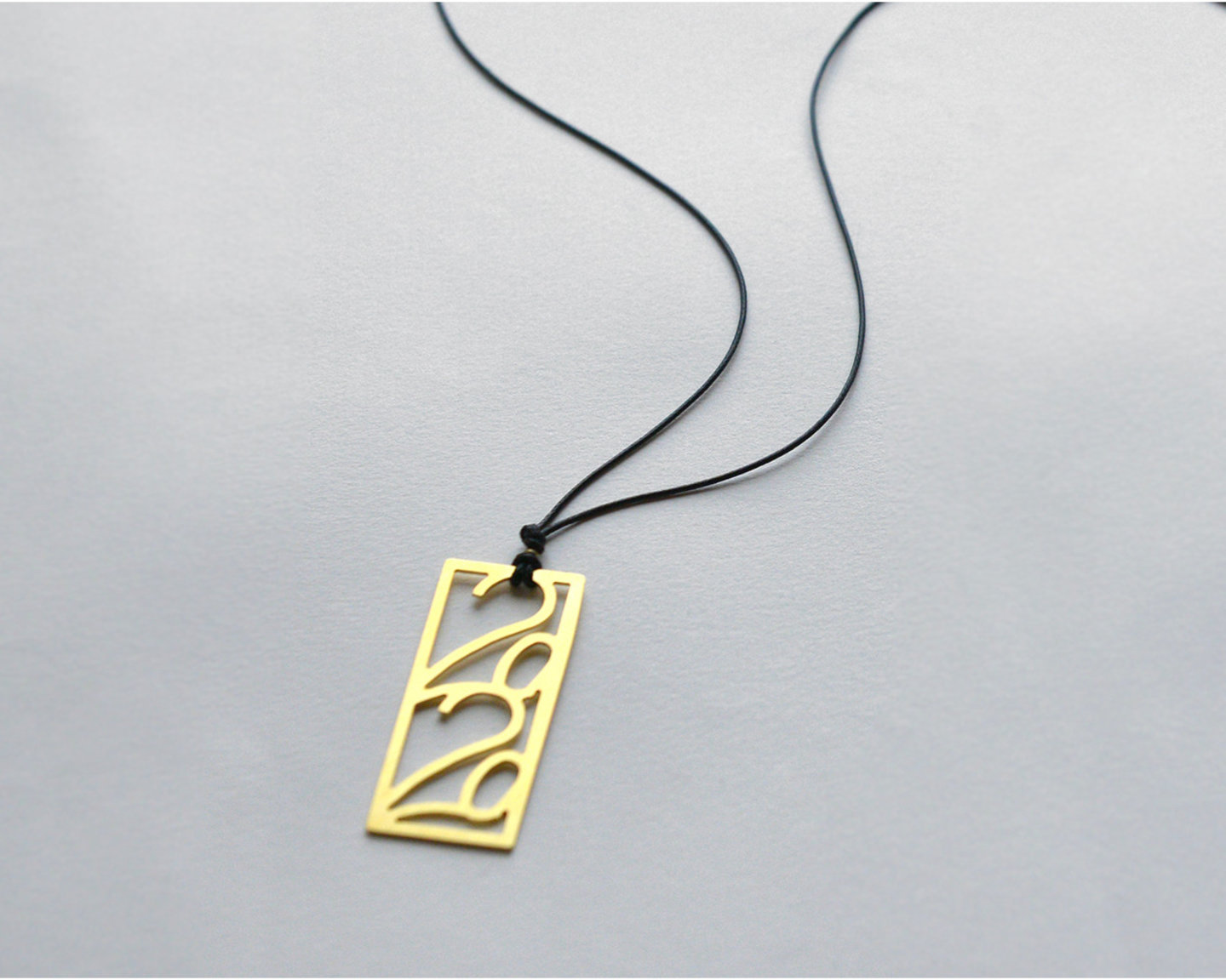 Gold-plated "2020" necklace