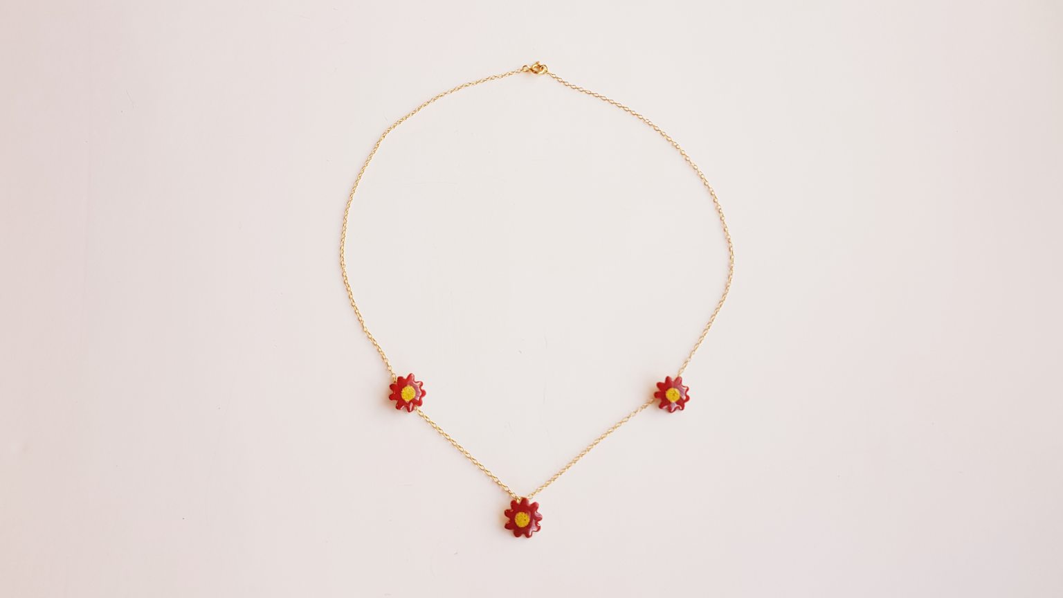 Νecklace "Red daisy flowers"