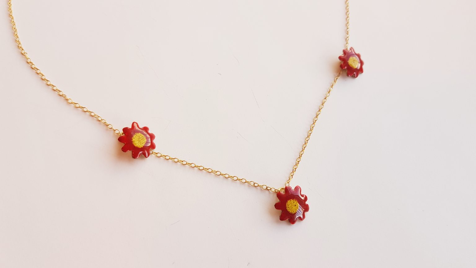 Collier avec marguerite fleurs