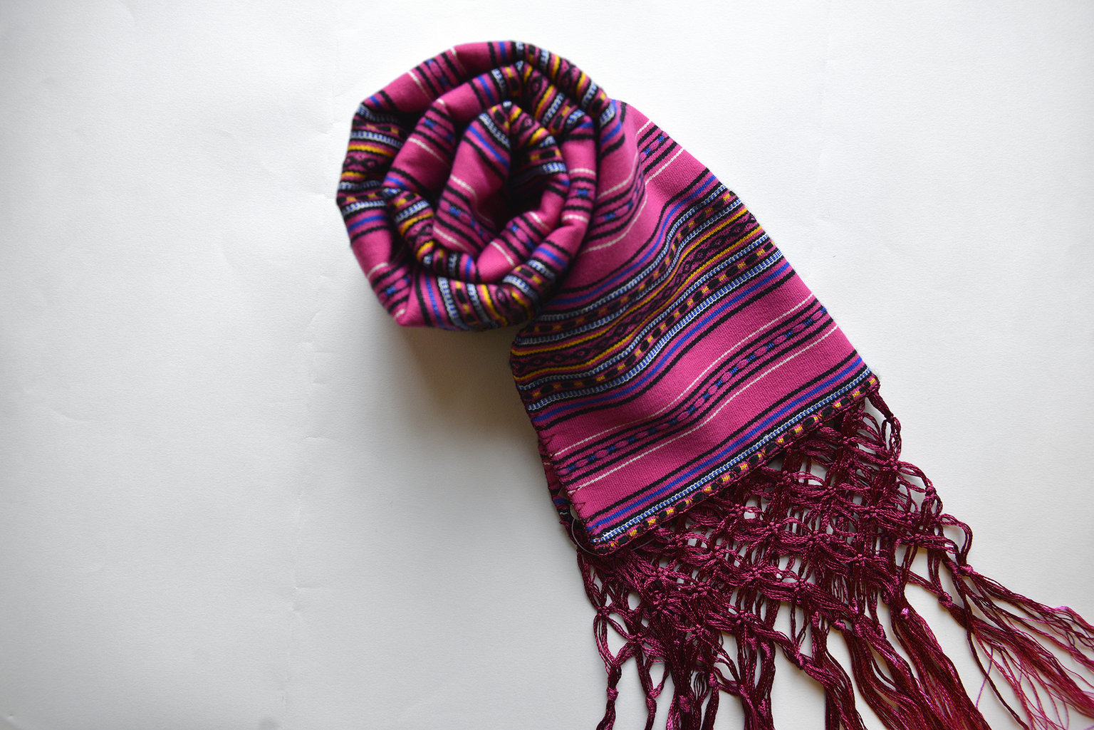Fuchsia scarf with hadmade silk fringe edge