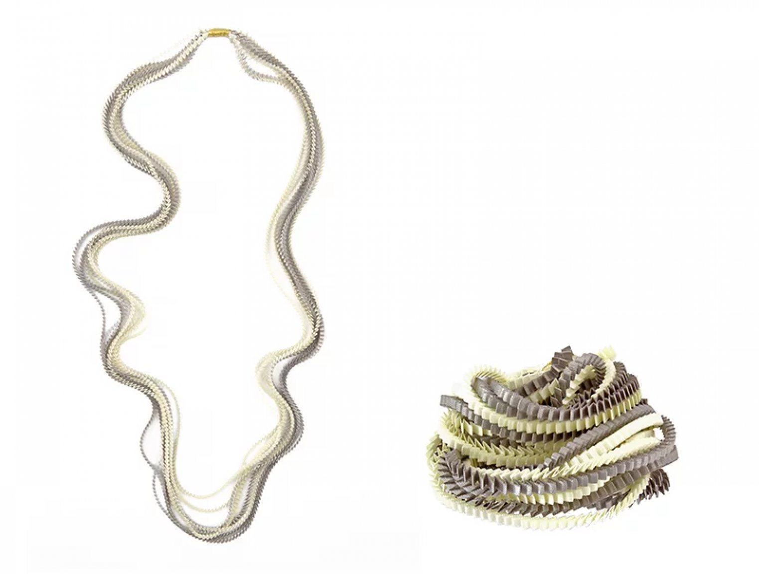 Collier en satin argent et blanc