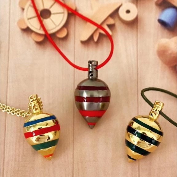 Christmas jewels we love!