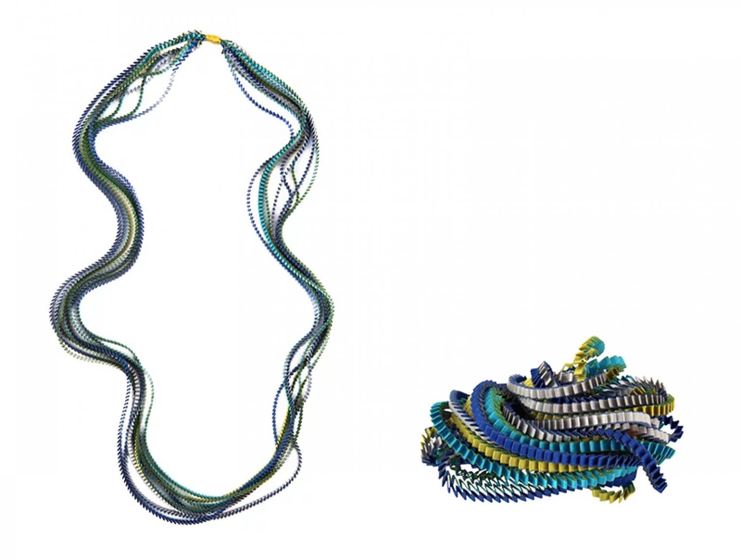 Collier en satin bleu, or et argent