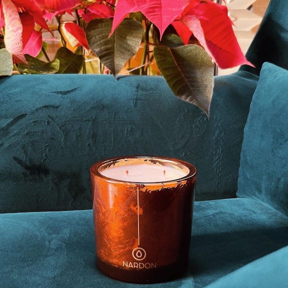 Let the soothing aromas of our candles hearten your soul!