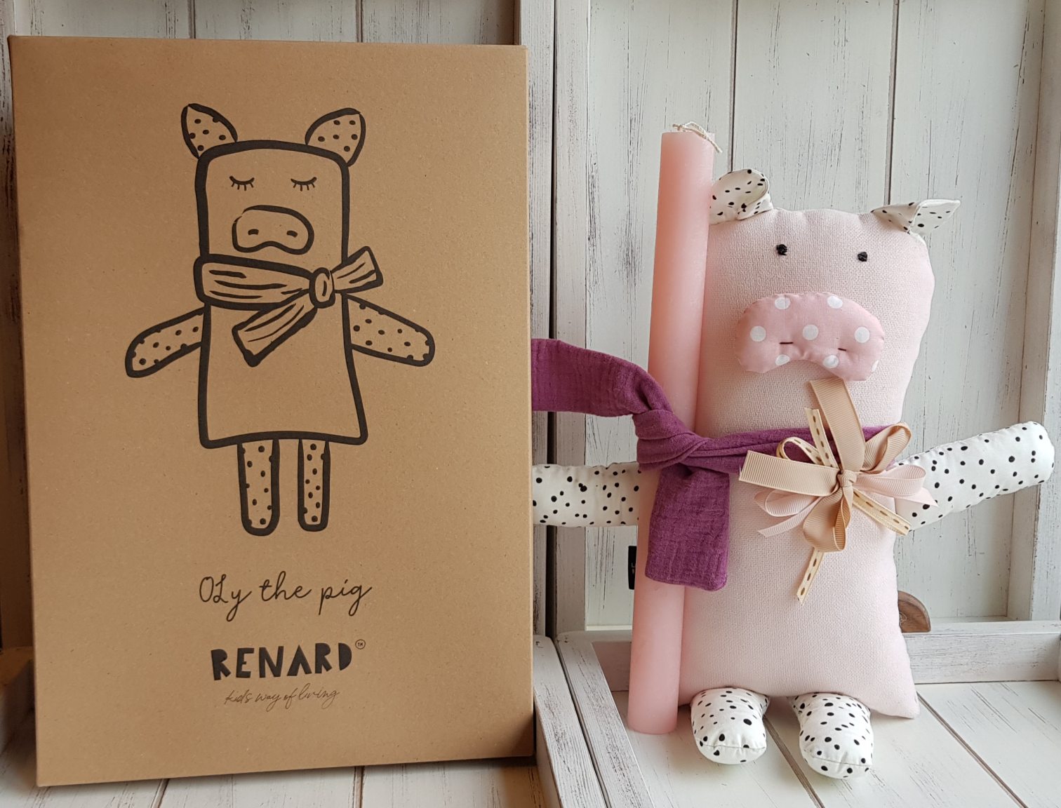 Handmade Easter candle pink pig
