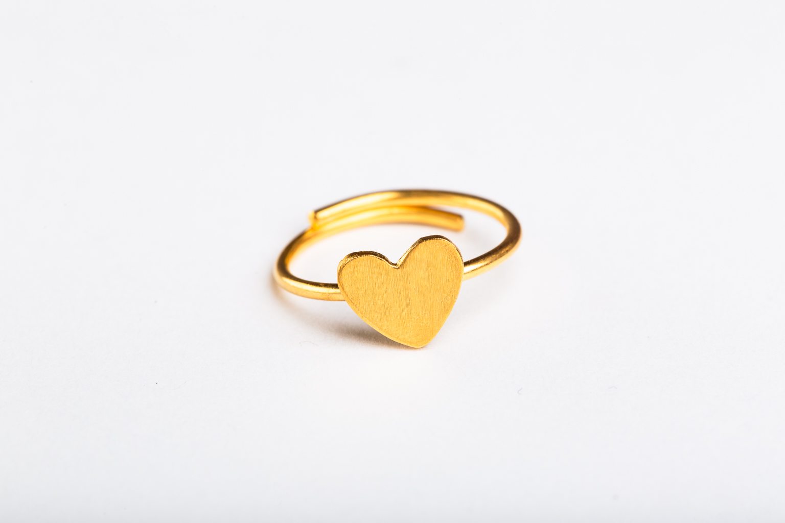 Gold-plated heart ring