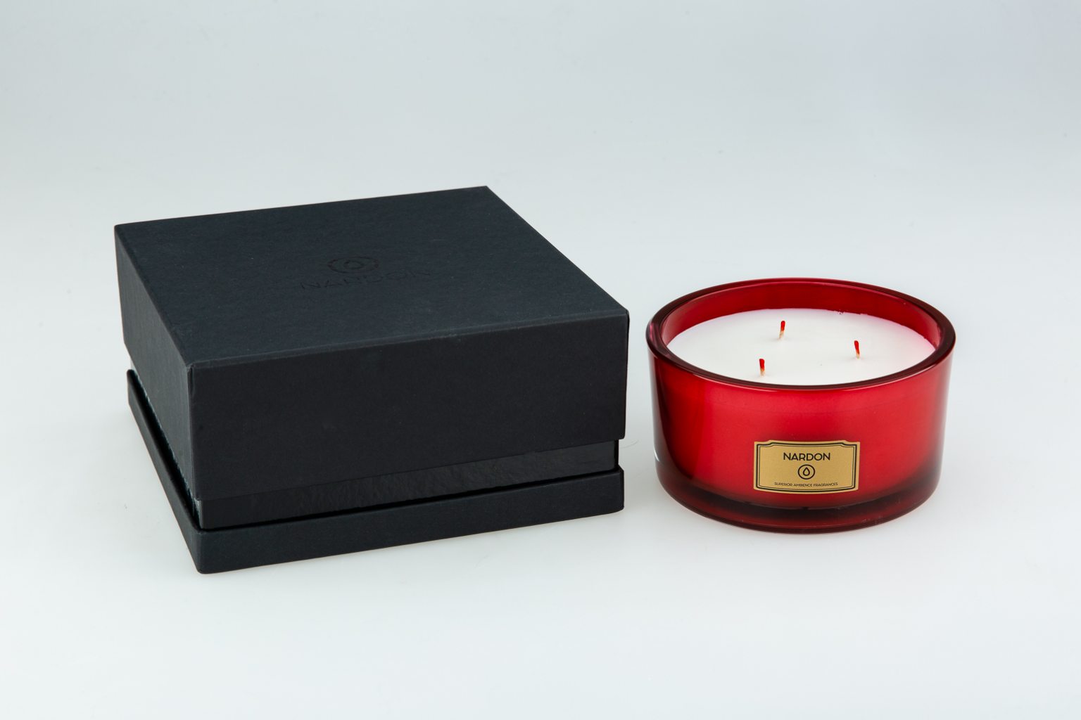 Large pomegranate & ginger scented candle