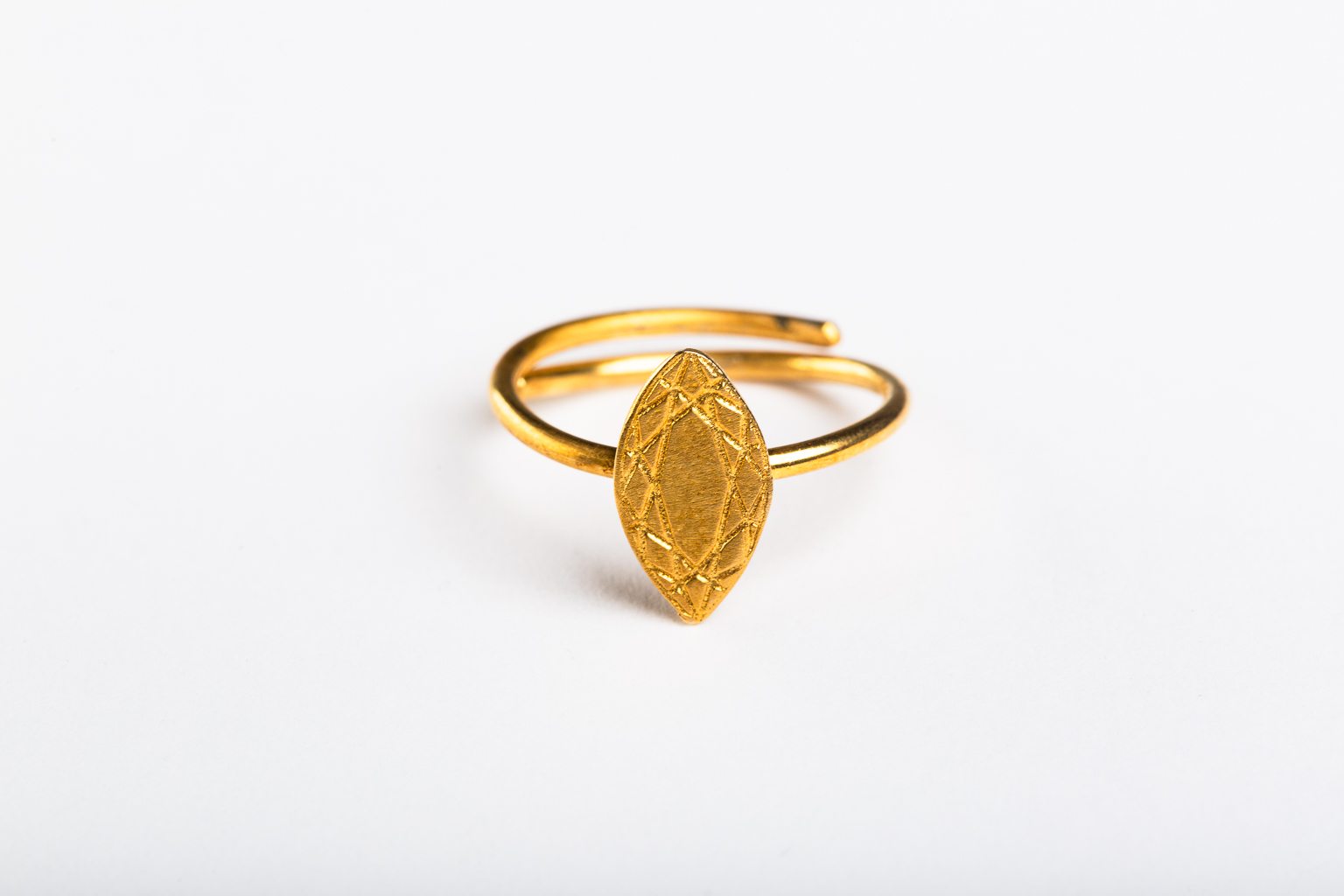 Gold-plated "marquise" ring