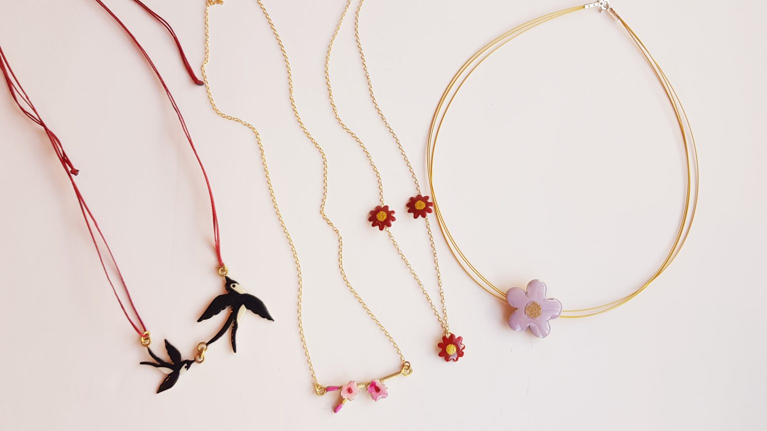 Νecklace "Red daisy flowers"