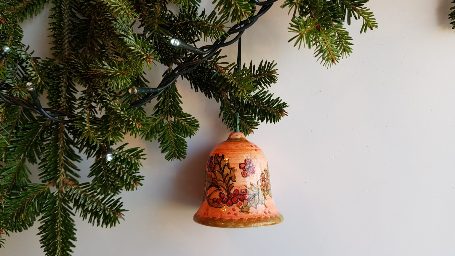 Christmas bell ornament - mistletoe