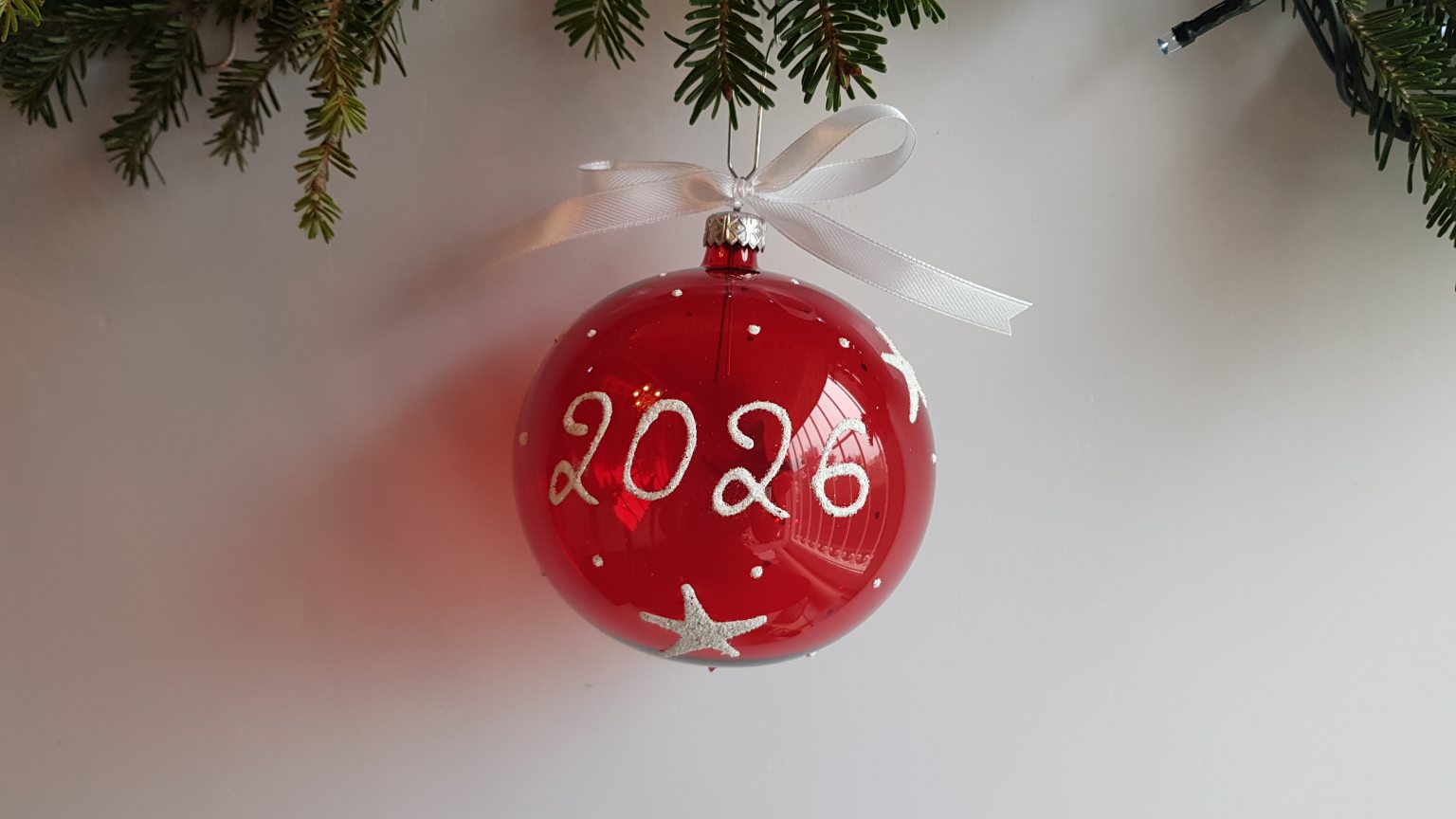 Χειροποίητη φυσητή μπάλα "2026"