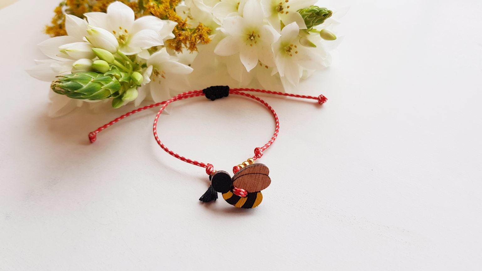 Wooden bee "martis" bracelet