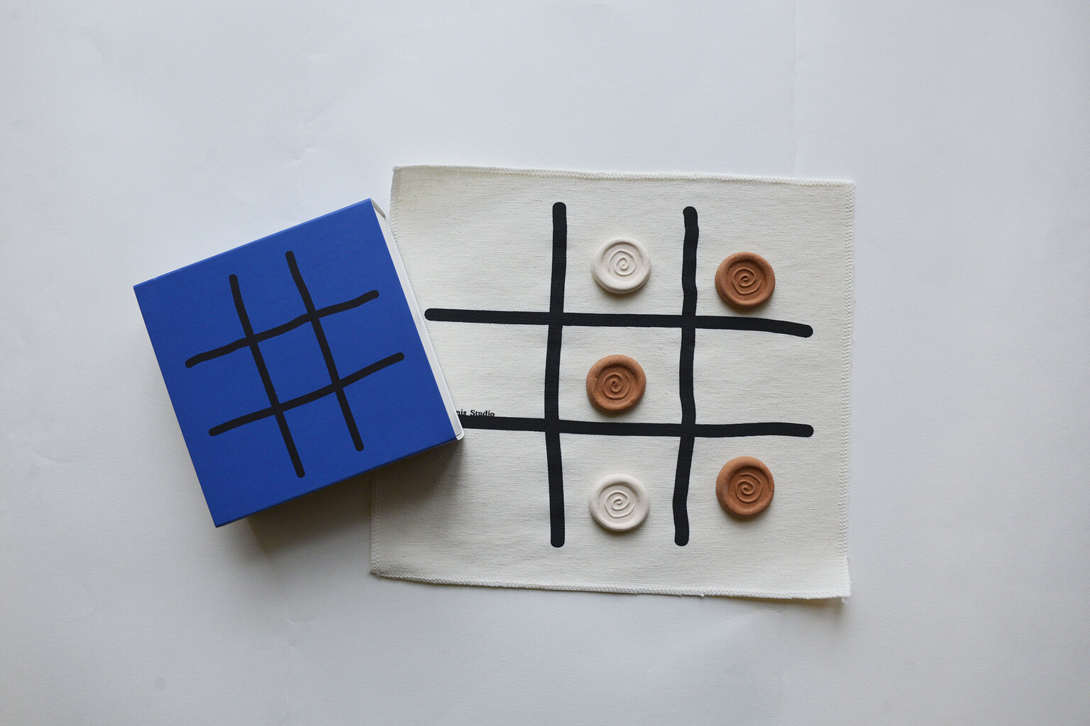 Handmade board game "Tic-tac-toe"