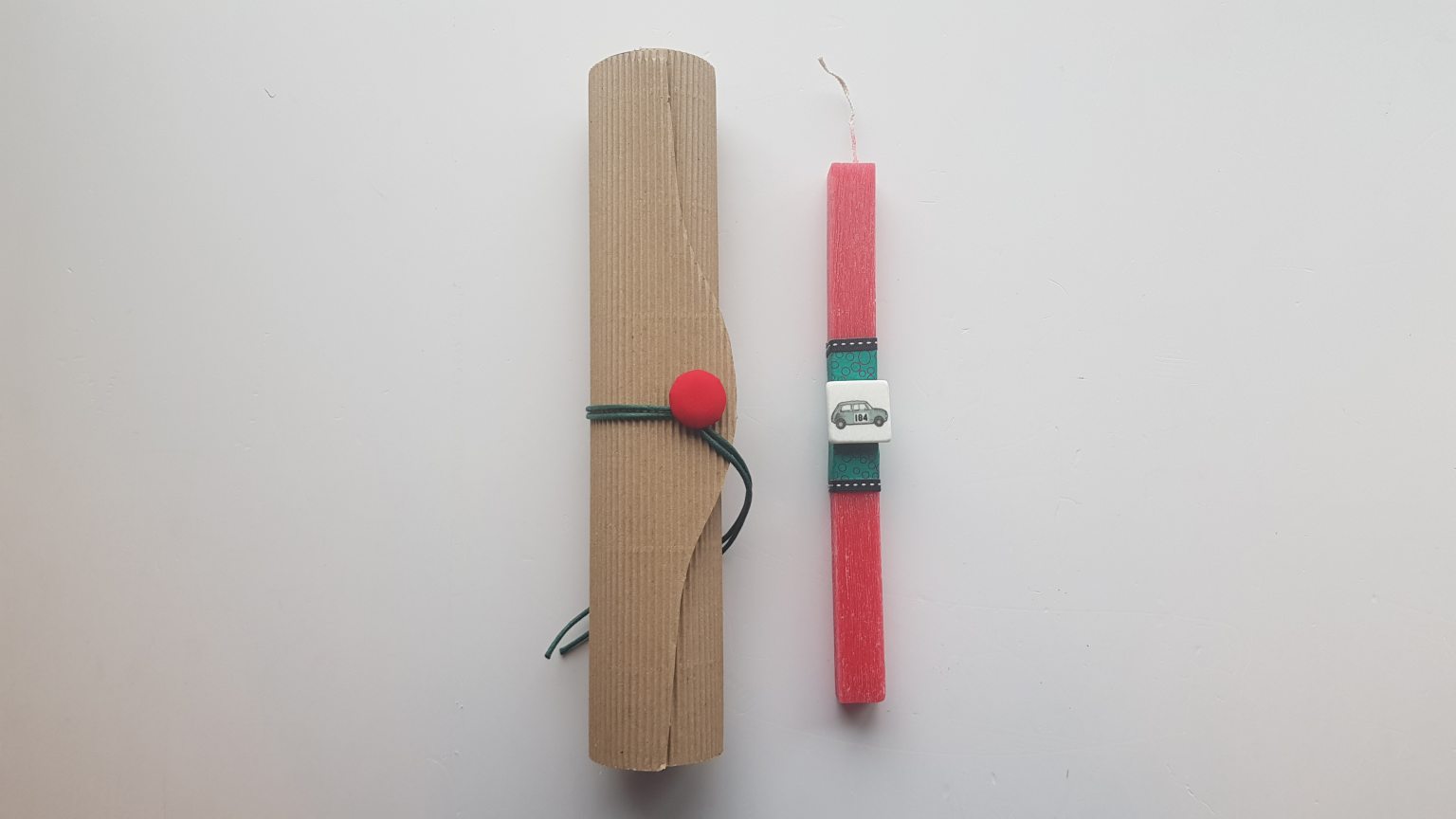 Bougie rouge faite main avec aimant pour voiture