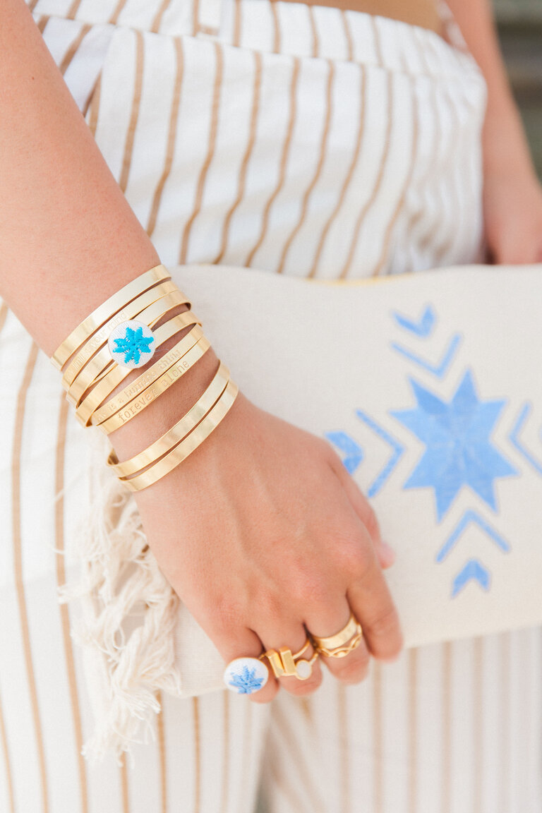 Gold-plated blue hand-embroidered bracelet