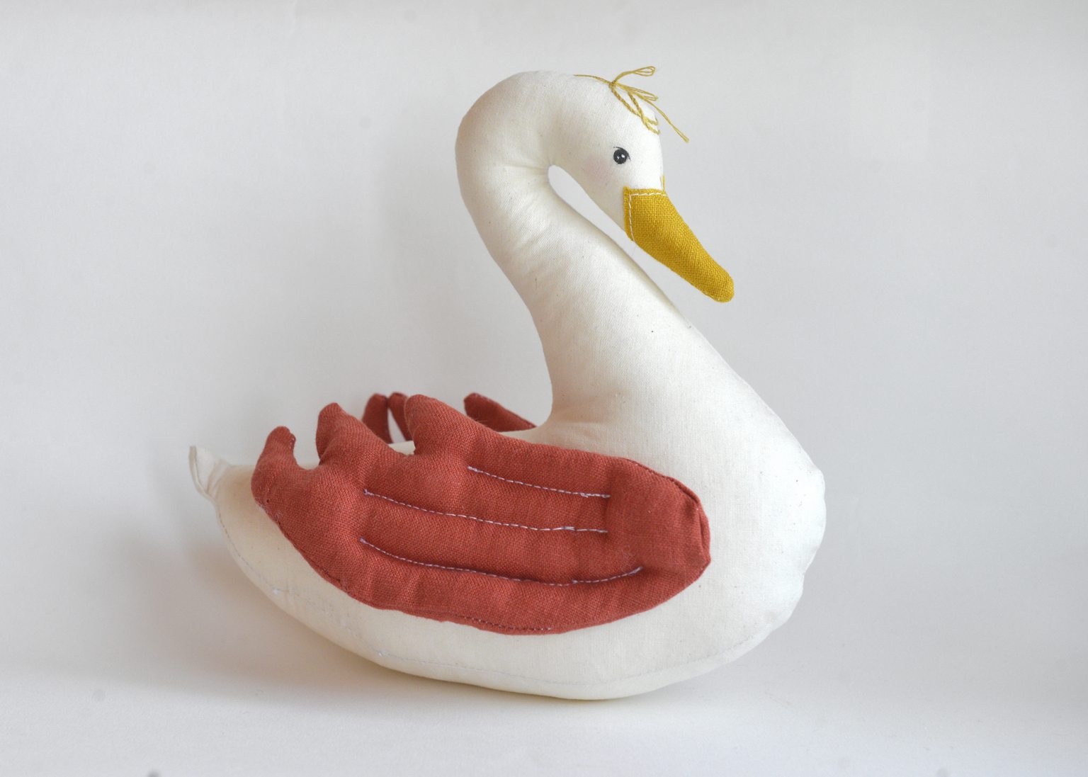 Swan soft toy