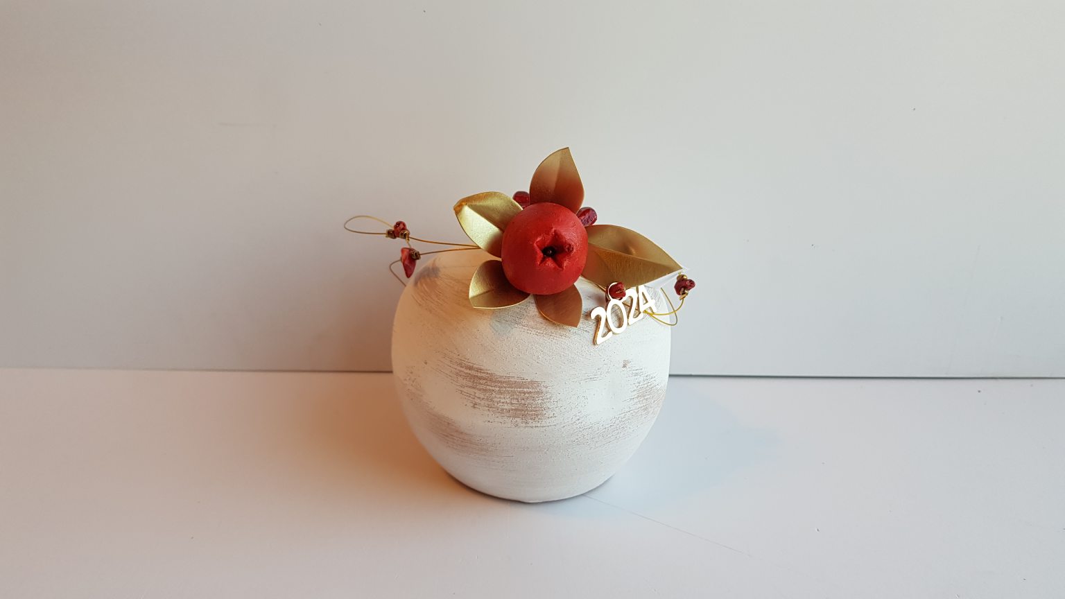 Handmade pomegranate white