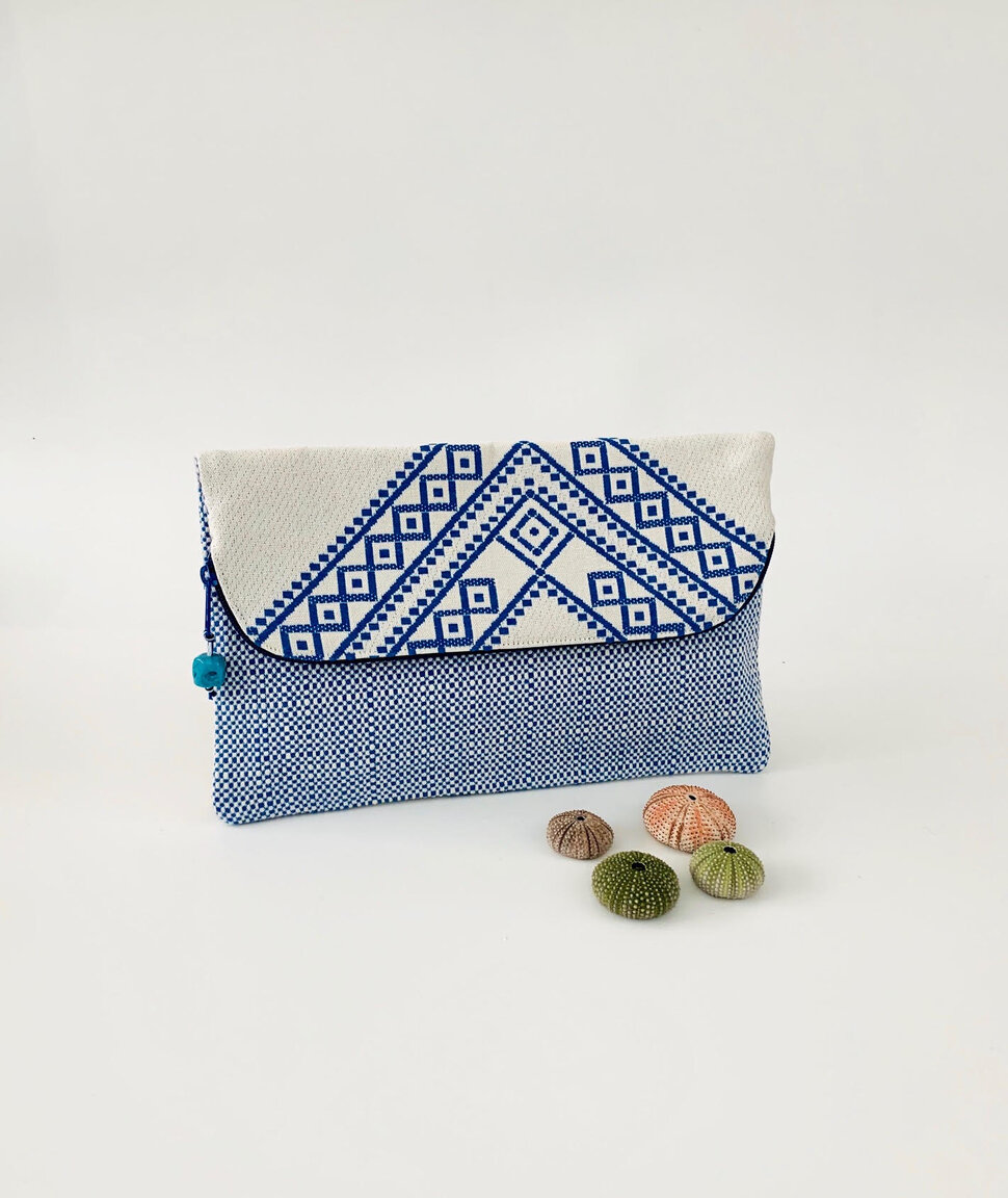 "Greek Βlue" clutch