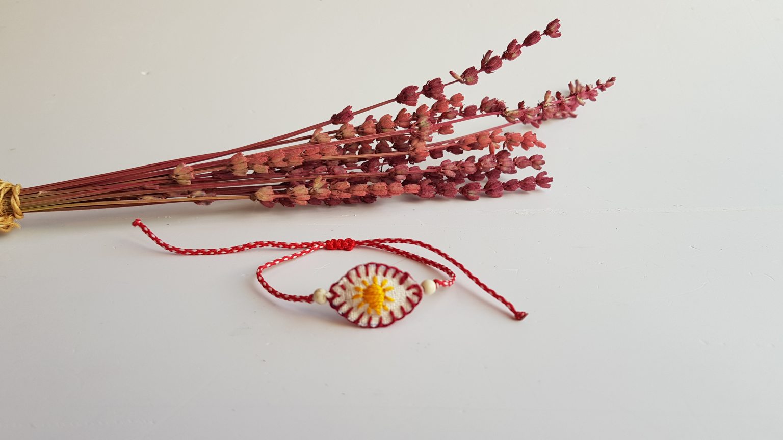 Hand-embroidered sun "martis" bracelet