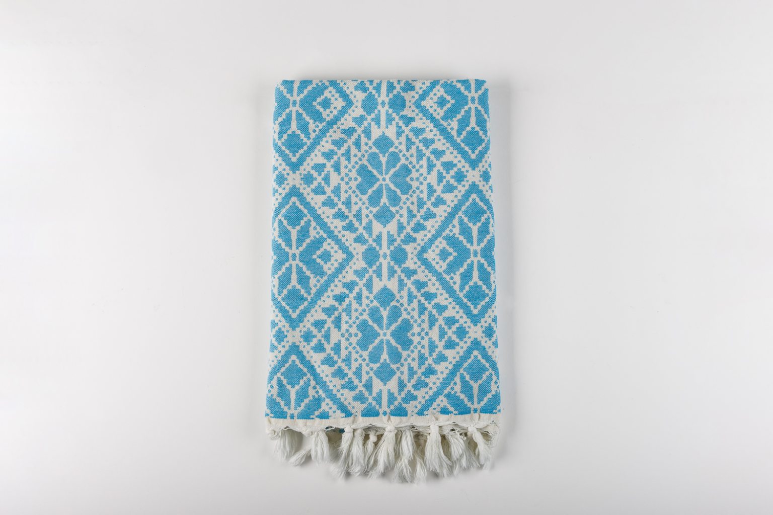 Serviette de plage bleue « Motifs floraux »