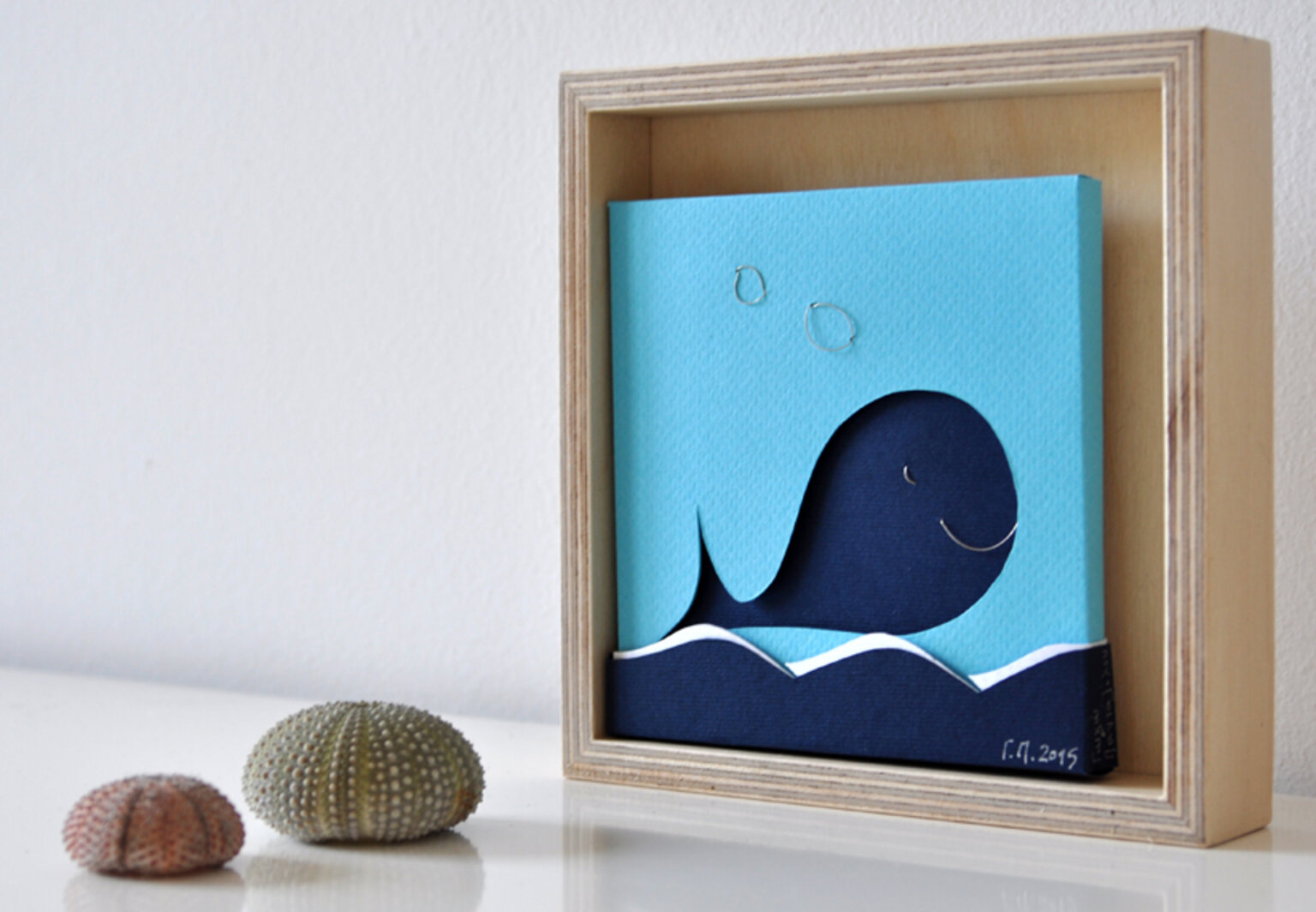 Wall frame with whale