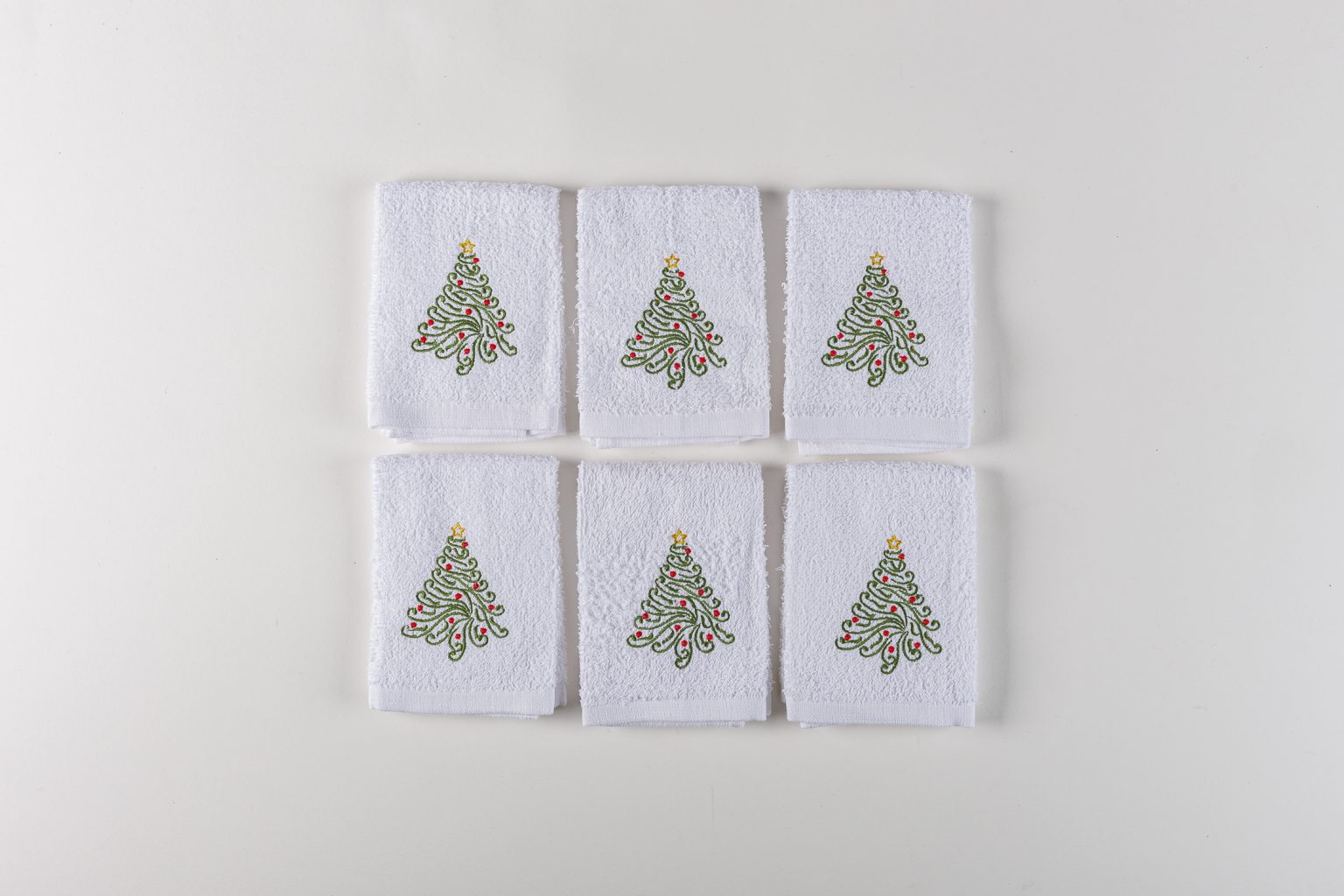 Lot de six serviettes de bain avec motif arbre 