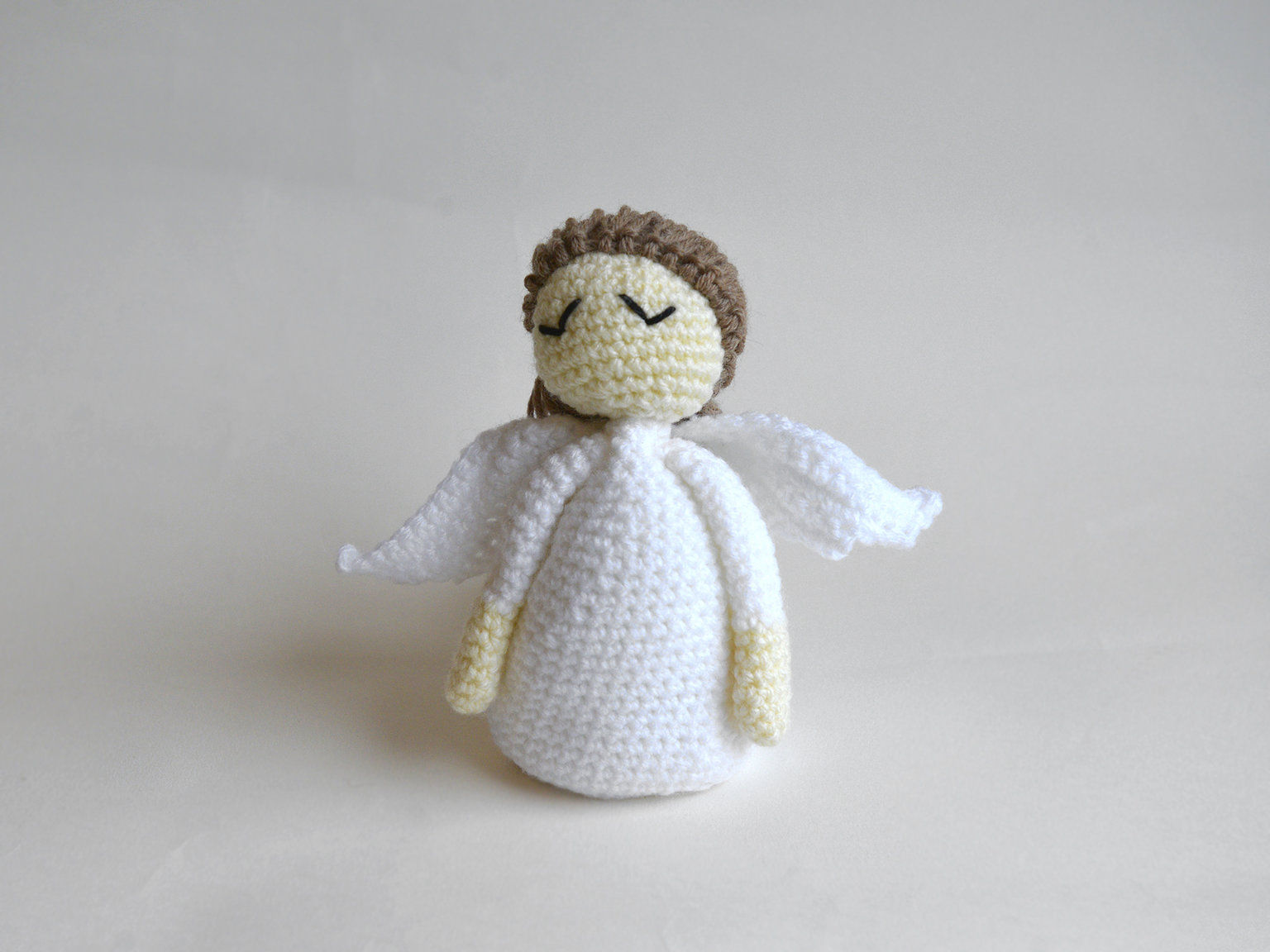 Handknitted angel 