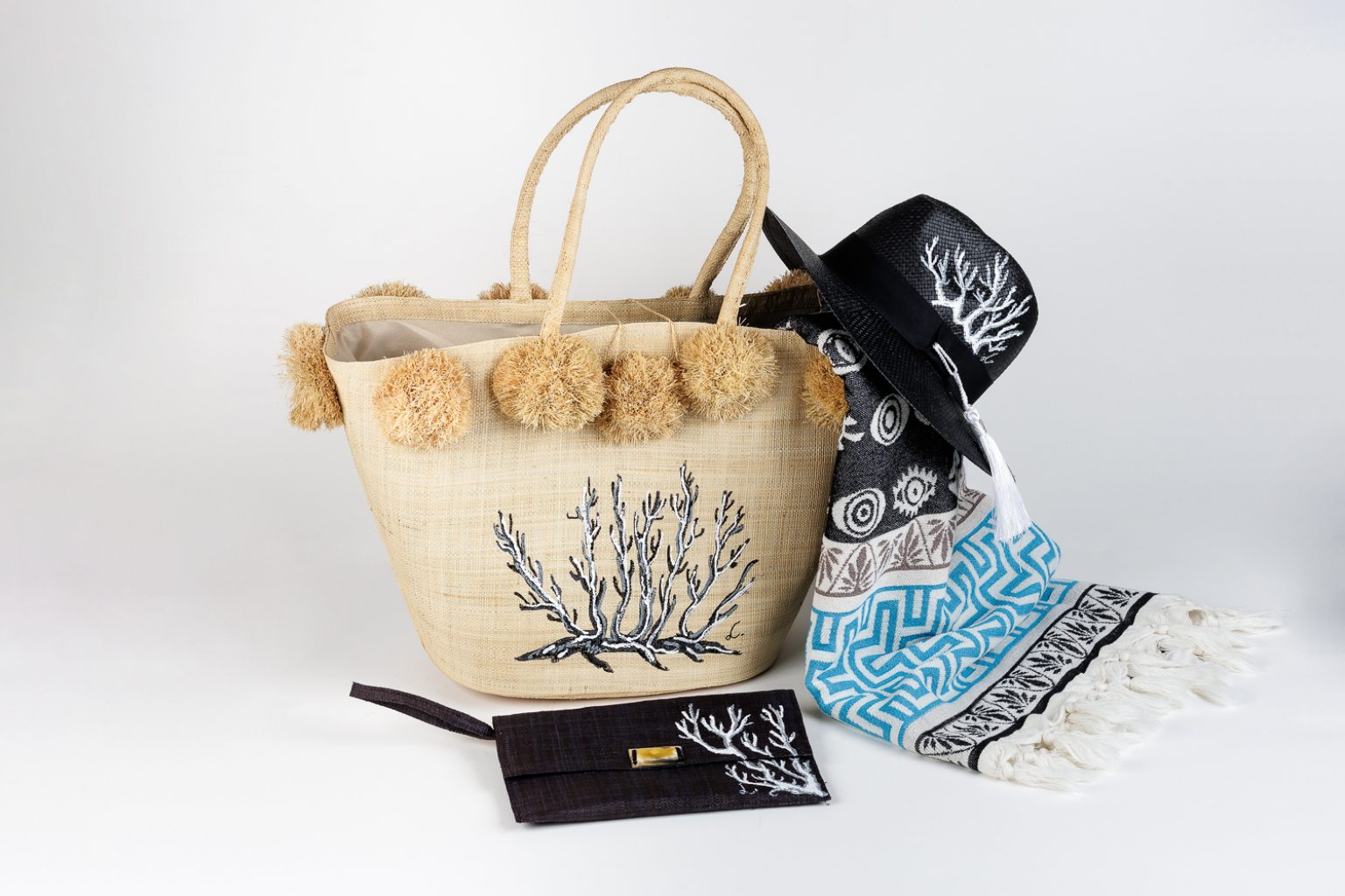 Large straw bag “Coral”